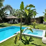 El Paraiso En Agost *